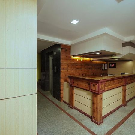 Hotel Oneiro Thrissur Екстер'єр фото